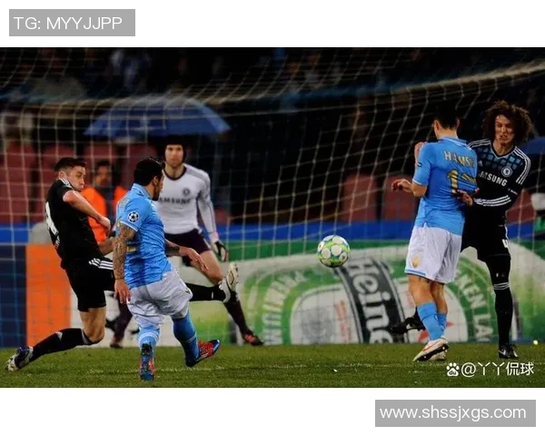 那不勒斯逆袭里昂5-1大胜赛场瞬间引发热烈反响与数据分析