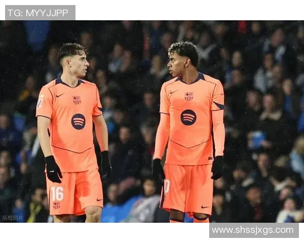 足总杯惊心动魄拜仁逆转巴萨神扑引发争议判罚全场沸腾